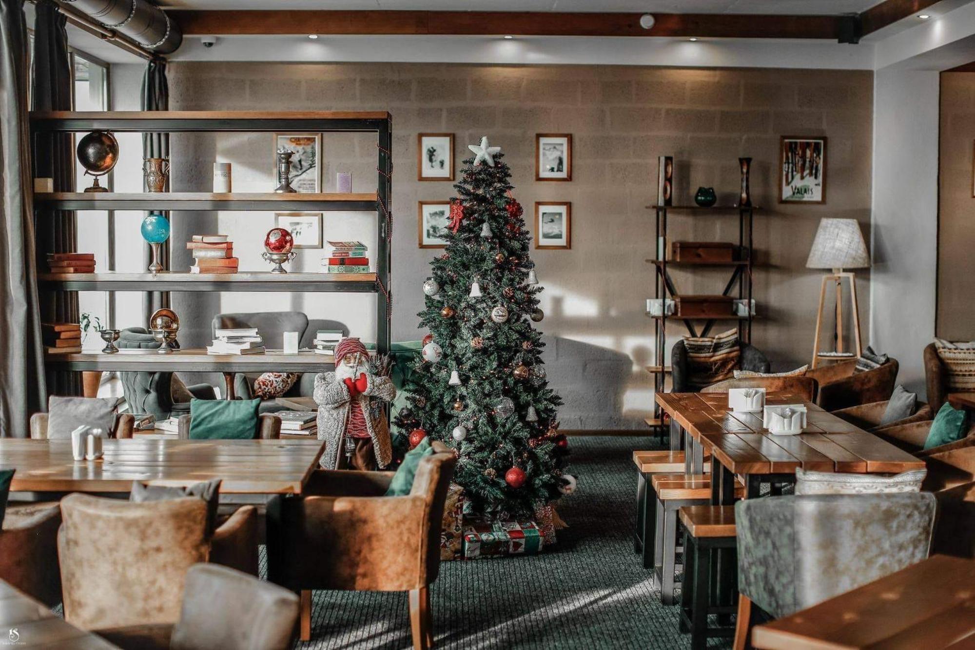 Alpine Lounge Boutique Hotel Kazbegi Exteriör bild